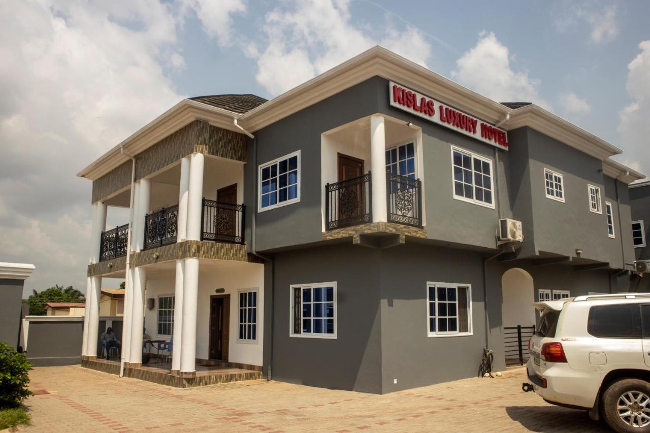 Kislas Luxury Hotel Adenta Exterior photo